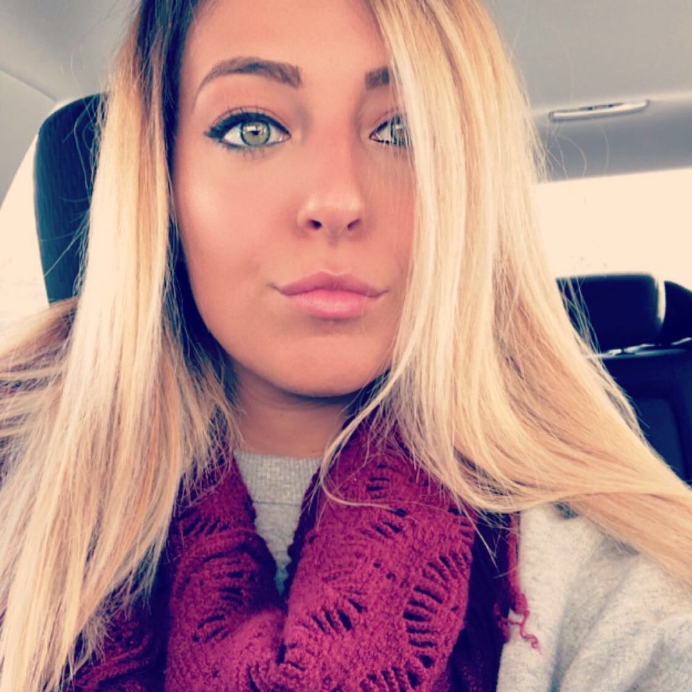 Meet your Posher, Emily